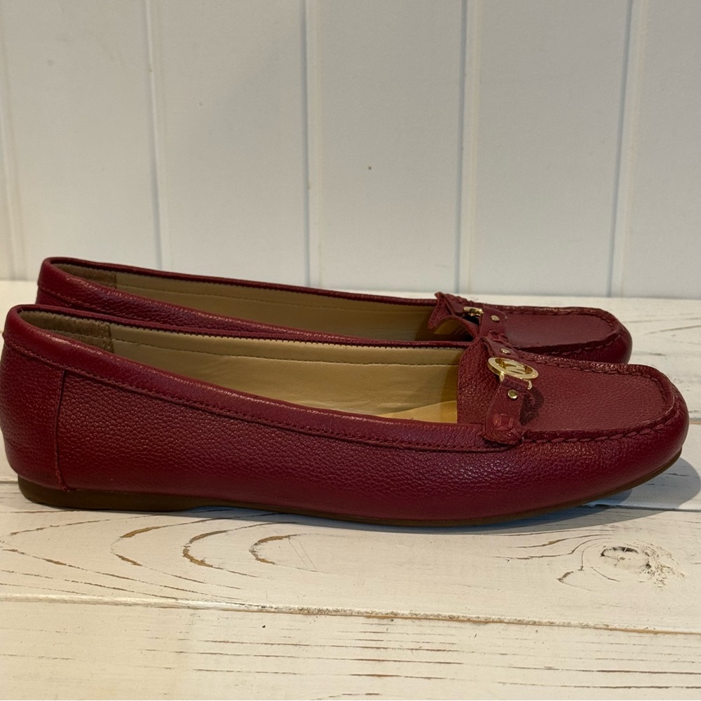 Women’s Michael Kors Deep Red Cranberry Leather Loafers Size 8 1/2 - Picture 7 of 12